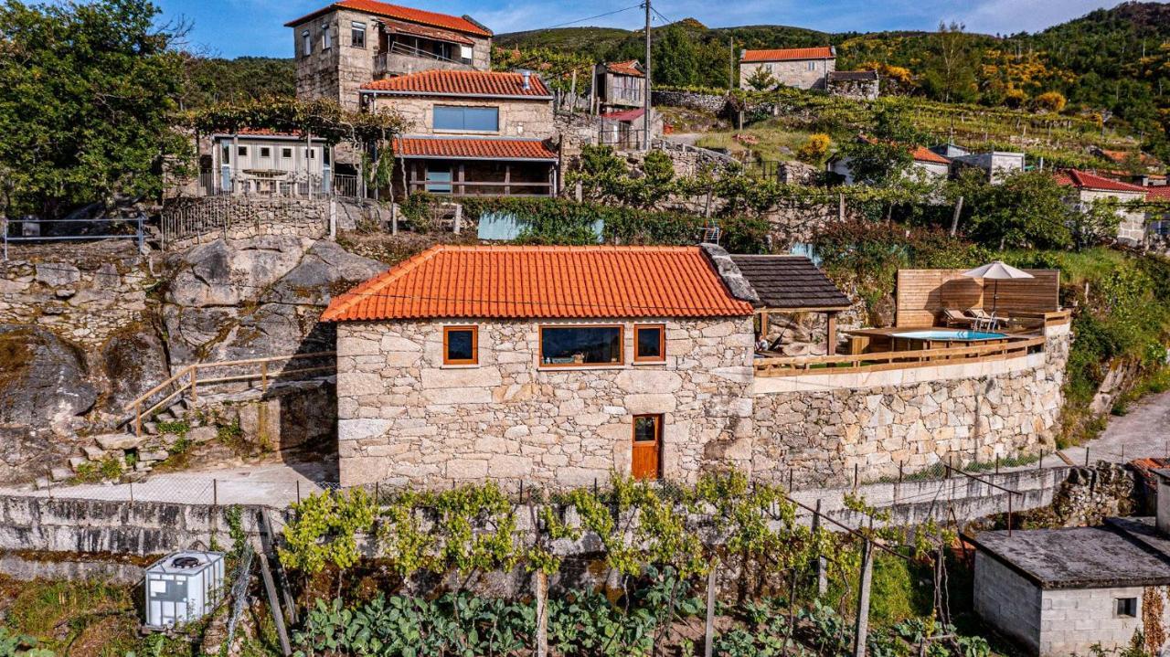 Chale Dos Penedos, Sossego E Piscina Privada Villa Monção Dış mekan fotoğraf